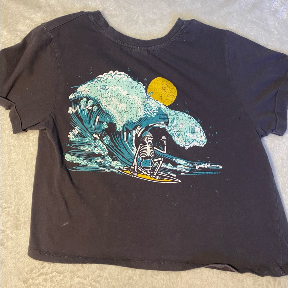 Vintage skeleton surfer